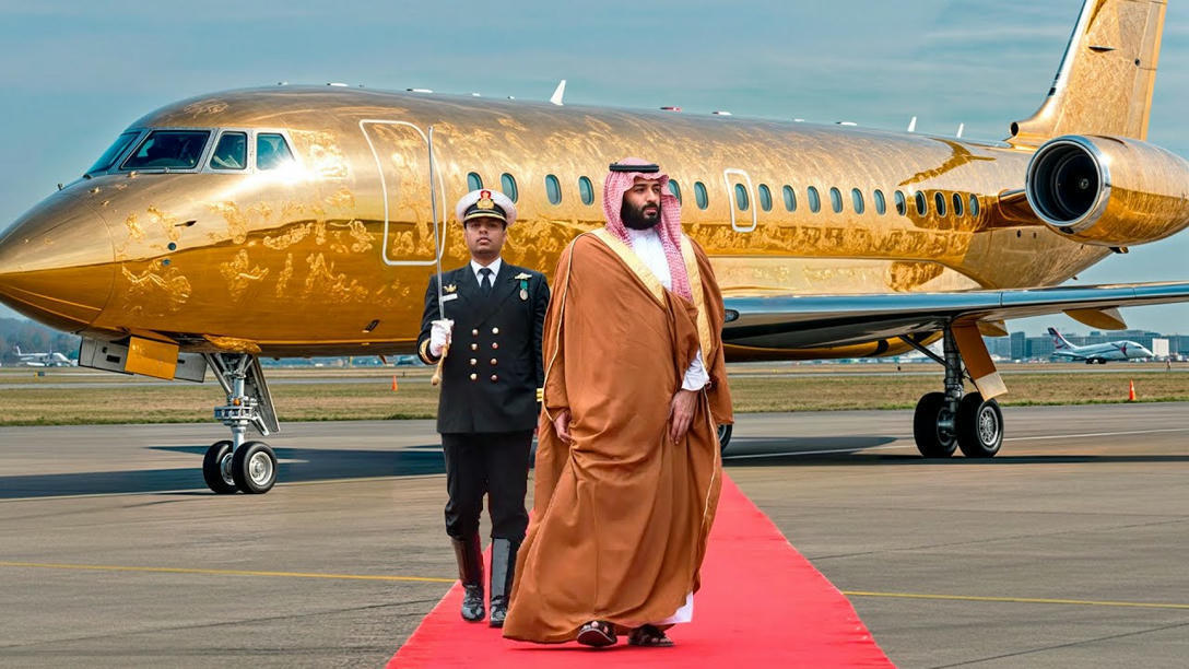 Inside The Luxury Jet Of The Ultra Rich | The U...