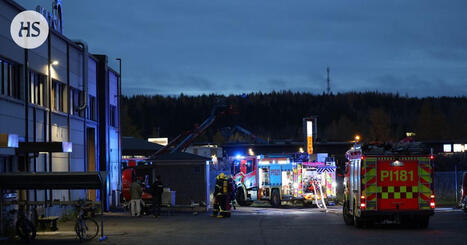 Teollisuuskiinteistön katto syttyi palamaan Tampereella | HS.fi | 1Uutiset - Lukemisen tähden | Scoop.it
