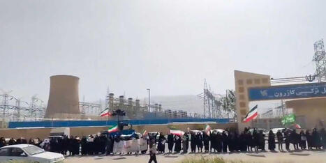Iranians form human shields at power plants as Trump threatens possible war crimes - Raw Story | Operation Deimos | Scoop.it