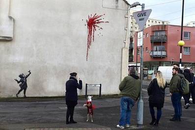 Banksy iski taas – uusi maalaus ilmestyi yllättäen talon seinään: paljastui asukeille Facebook-tägäyksestä - Viihde - Ilta-Sanomat | 1Uutiset - Lukemisen tähden | Scoop.it