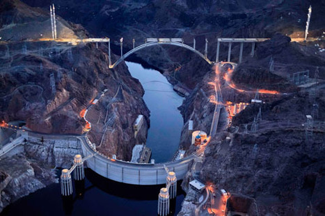 In a Sublime Setting, a Bridge is Born | Best of Photojournalism | Scoop.it