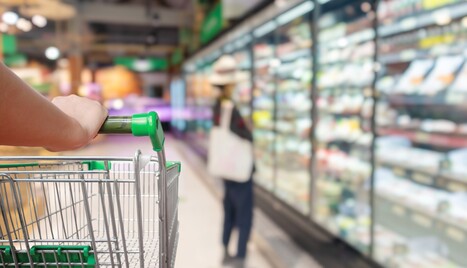 Grocery store chain announces innovative plan to put old bags to surprising use: 'We're building pathways to better lives' | Industry 411 - Waste Management | Scoop.it