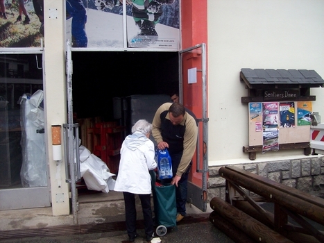 9000 bouteilles d'eau distribuées aux habitants de Saint-Lary Soulan | Vallées d'Aure & Louron - Pyrénées | Scoop.it