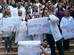Alunos de pós-graduação fazem protesto por reajuste | Inovação Educacional | Scoop.it