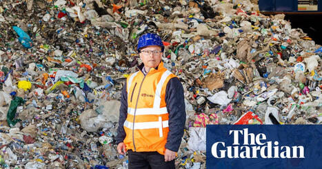 Fire and &lsquo;sheer volume&rsquo;: how Britain&rsquo;s 6m-vape problem is putting recycling under strain | Vaping | The Guardian | Microeconomics: IB Economics | Scoop.it