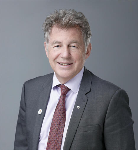 Interview d'Olivier Wigniolle, Pr&eacute;sident ex&eacute;cutif de DOMITYS #Domitys #Aegide #AG2RLAMONDIALE #R&eacute;sidenceSenior #LocationSenior #LogementSenior | Ehpad,Maison de Retraite, D&eacute;pendance, Personnes Ag&eacute;es, Silver Economie | Scoop.it