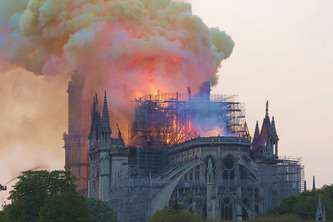 Notre-Dame en 5 ans seulement : la France veut utiliser la m&ecirc;me m&eacute;thode &laquo; record &raquo; pour reconstruire son industrie enti&egrave;re | Actus du jour - 24 avril  2026 | Scoop.it