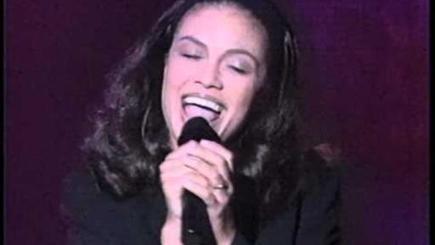 Amel larrieux