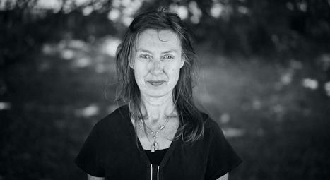 Nos vies inachevées de Cendre Chassanne, « comédie sociologique » qui ausculte le vécu d’une troupe de comédiens, entre intime et politique | Revue de presse théâtre | Scoop.it
