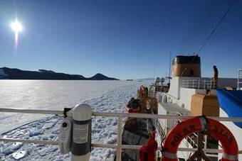 USCG Awards Polar Icebreaker Contracts | Coastal Restoration | Scoop.it