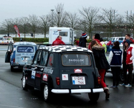 "Cat'i" roule vers Poitier | Koter Info LLN - La Gazette du Raid 4L Trophy | Scoop.it