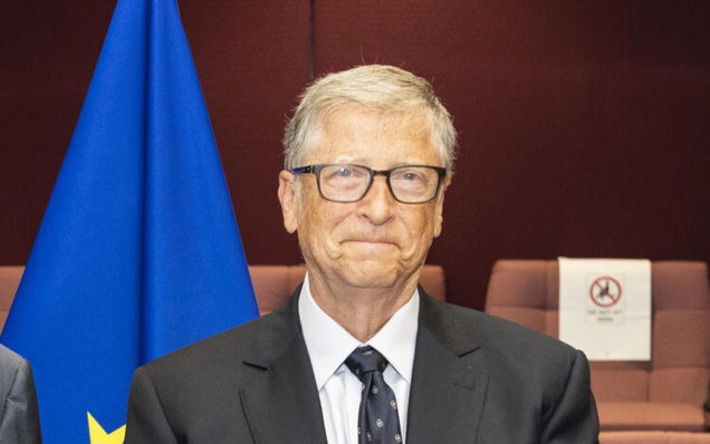 Quote of the day by Bill Gates: "There's nothing on the iPad I look at and say, 'Oh, I wish Microsoft had done it'." | Family Office & Billionaire Report - Empowering Family Dynasties | Scoop.it