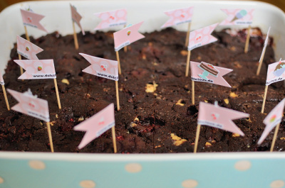 Himbeer-Brownies mit wei&szlig;er&nbsp;Schoki | Brownies, Muffins, Cheesecake & andere Leckereien | Scoop.it