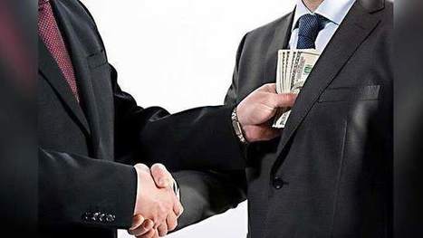 The Devastating Effects of White Collar Crime - Newswire.net | Backstabber Watch | Scoop.it