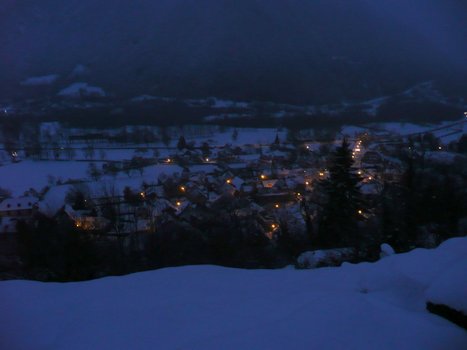 Guchan dans sa neige cr&eacute;pusculaire | Vall&eacute;es d'Aure & Louron - Pyr&eacute;n&eacute;es | Scoop.it