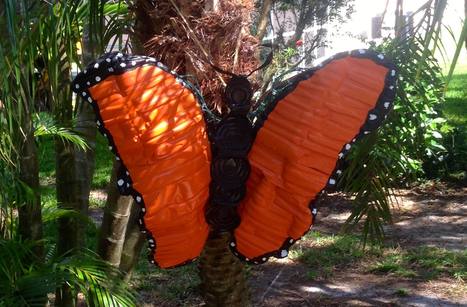 Bottle Art Illuminated Butterfly | 1001 Recycling Ideas ! | Scoop.it