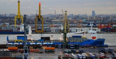 Le sous-marin Projet 636.1"Hải Ph&ograve;ng" construit en Russie charg&eacute; sur la barge "Rolling Star" pour rallier le Vietnam | Newsletter navale | Scoop.it