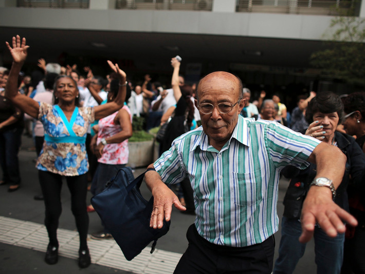One chart shows why people are living longer | The Health Report | Scoop.it