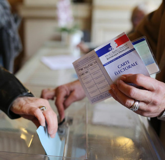 Municipales 2026&nbsp;: un Fran&ccedil;ais sur deux revotera pour son maire, d&rsquo;apr&egrave;s un sondage | Elections - Municipales 2026 | Scoop.it