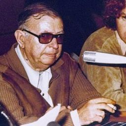 Buch-Kontext: Besuch bei Baader: Sartre wollte RAF vom Morden abbringen - SPIEGEL ONLINE | Zu den Bänder: Die RAF und der linke Terrorismus, Teil 1 und 2 | Scoop.it