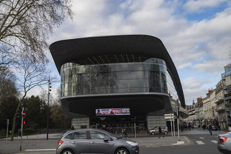 Bijoux, sacs, couteaux… Ce que vous trouverez ce week-end au salon L’Art au Quotidien à Tours | Revue de presse économique du Sud Touraine | Scoop.it