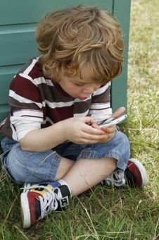 Being a Digital Native Isn’t Enough | Education & Numérique | Scoop.it