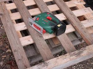 Luminaire en palette | Le coin des bricoleurs | Best of coin des bricoleurs | Scoop.it