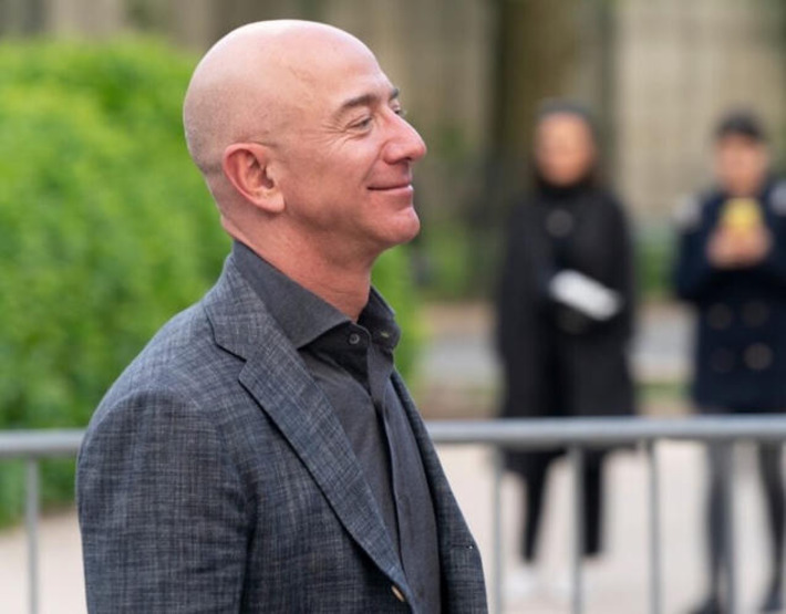 Jeff Bezos Moved To Florida And That Impacted Washington State Budget, Says Ron DeSantis: 'States With No Income Tax Have A Major Advantage...' | Family Office & Billionaire Report - Empowering Family Dynasties | Scoop.it