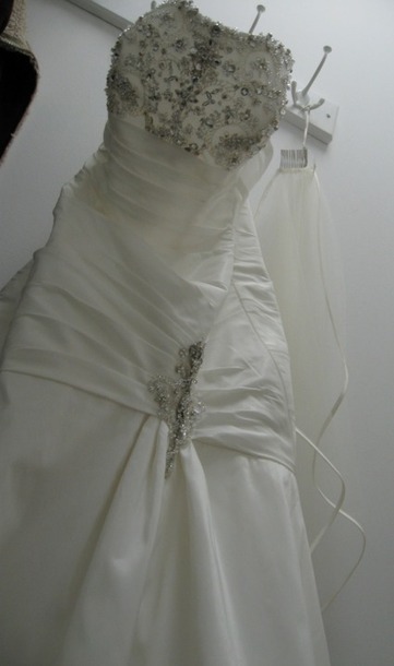 Robe de mariée taille 38 + jupon + voile + diadème - Corse - Corse du sud - Occasion du mariage | Robes de mariée d'occasion | Scoop.it