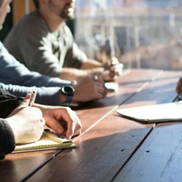 Grant Thornton report exposes the generational divide that is stalling family business succession | Business Family Enterprise Report  - Moving From Success to Significance | Scoop.it
