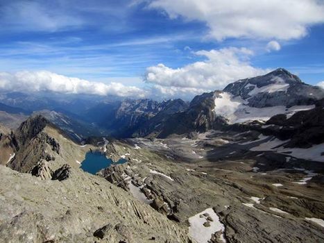 Monte Perdido et Lac Glacé depuis le grand Astazou  - Voyage sur les 212 | Facebook | Vallées d'Aure & Louron - Pyrénées | Scoop.it