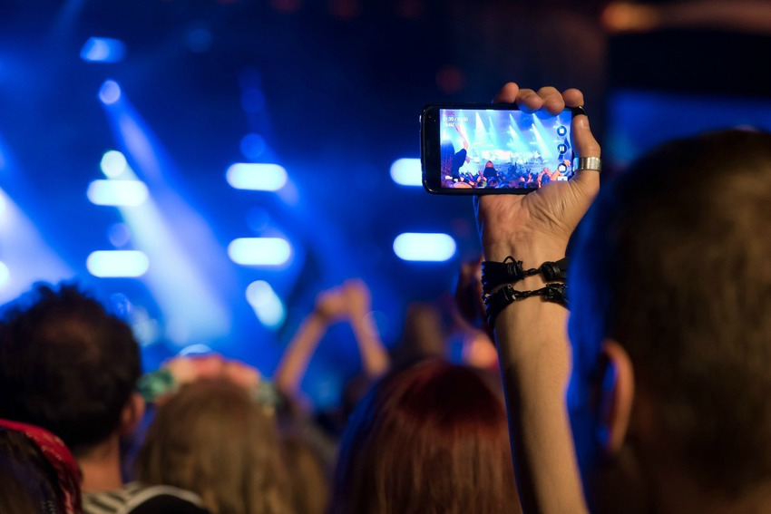 What’s the Deal with Live Streaming? A B2B Marketer’s Guide - Pardot | The MarTech Digest | Scoop.it