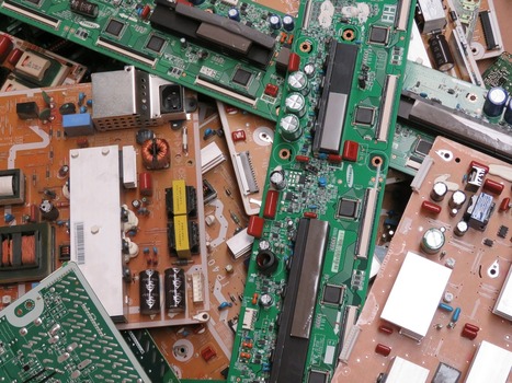 Talleres de reparación, contra la acumulación de chatarra electrónica | tecno4 | Scoop.it
