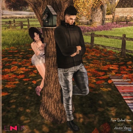 Watching You Couple Pose Teleport Hub Group Gift by ENIIPose | Teleport Hub - Second Life Freebies | Second Life Freebies | Scoop.it