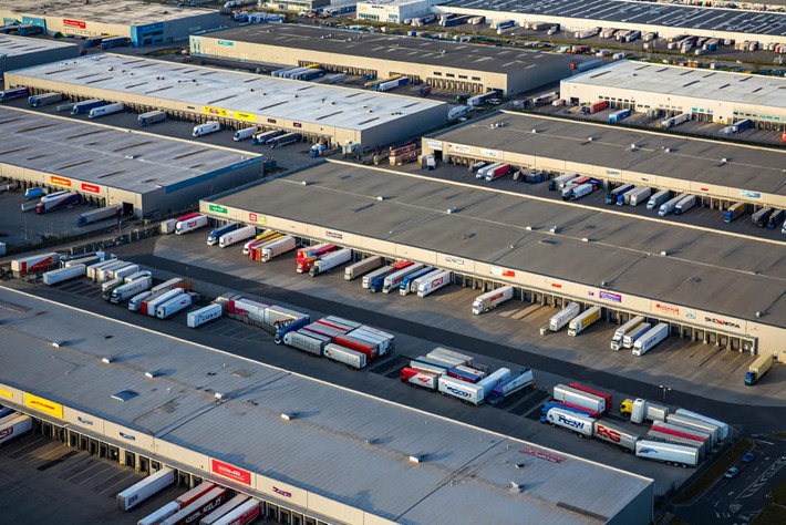 Big-Box Warehouse Leasing Surge Tightens US Vacancy | Real Estate Report | Scoop.it