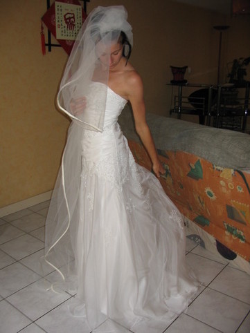 Annonce : robe de mariee jamais porter - Poitou Charentes - Vienne - Occasion du mariage | Robes de mariée d'occasion | Scoop.it