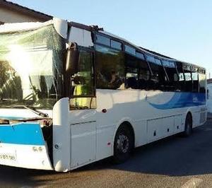 [02/12] La conductrice d'un bus scolaire décide de passer sous un pont trop bas avec 12 élèves à bord à Puget sur Argens | Puget sur Argens | Scoop.it