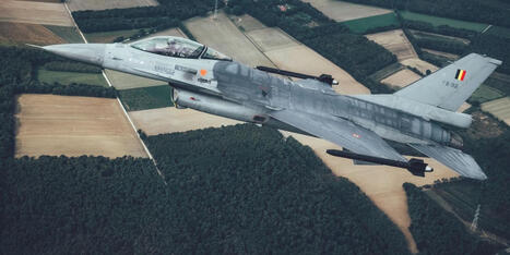 Un pilote de F-16 belge passe Mach 1... au-dessus de la France. &mdash; | DEFENSE NEWS | Scoop.it