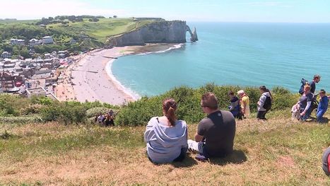 Étretat et Honfleur font le plein de touristes pour le pont de l'ascension | Veille_portrait_touristique_culhsm | Scoop.it