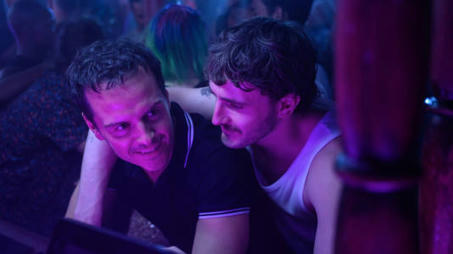 ‘All of Us Strangers’: Andrew Scott Is Devastatingly Good in Fiery, Gay Knockout | LGBTQ+ Movies, Theatre, FIlm & Music | Scoop.it