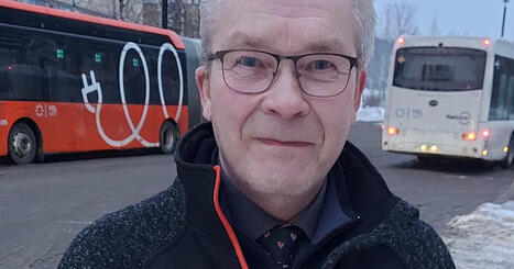 80-luvulta saakka busseja ajanut Lasse Laaksonen osaa toimia liukkailla teill&auml; &ndash; nyt h&auml;n jakaa niksins&auml; | Uusimaa | Yle | 1Uutiset - Lukemisen t&auml;hden | Scoop.it