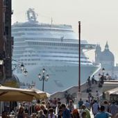 Mediterranean Cruises from Venice - Venice reducing cruise traffic in front of St Mark's square | Mediterranean Cruises | Scoop.it