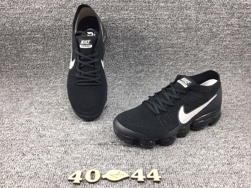 nike air vapormax flyknit black with white tick