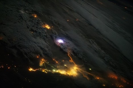 NASA Releases Beautiful Photographs of Lightning Taken from the ISS @ Weeder | Mobile Photography | Scoop.it
