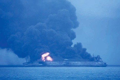 Iranian oil tanker burns after collision off China coast | January 15, 2018 Issue - Vol. 96 Issue 3 | Chemical & Engineering News / 11.01.2017 | Pollution accidentelle des eaux (+ déchets plastiques) | Scoop.it