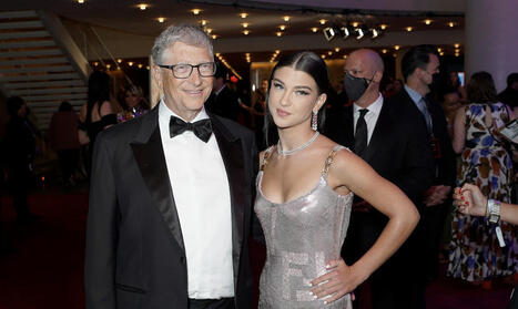 Today Microsoft's Market Cap Hit $4 Trillion. Bill Gates Should Be Worth $1.4 Trillion. Instead, He Took Warren Buffett's Horrendous Advice | Family Office & Billionaire Report - Empowering Family Dynasties | Scoop.it