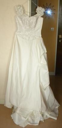 Annonce : Robe de mariée et accessoires - Pays de la Loire - Sarthe - Occasion du mariage | Robes de mariée d'occasion | Scoop.it