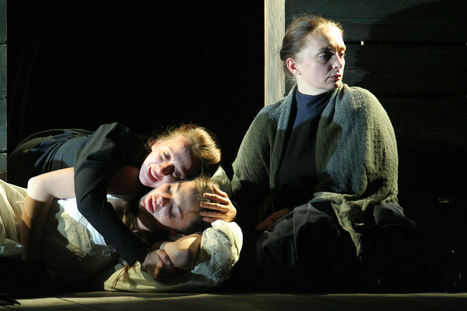 &laquo;Les&nbsp;Trois S&oelig;urs&raquo; au&nbsp;pied du mur | Revue de presse th&eacute;&acirc;tre | Scoop.it