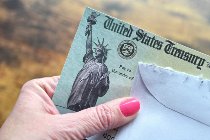 What Everyone in Their 60s Should Do Right Now to Protect Social Security Income | Wealth Management Report - Living Your Dreams | Scoop.it
