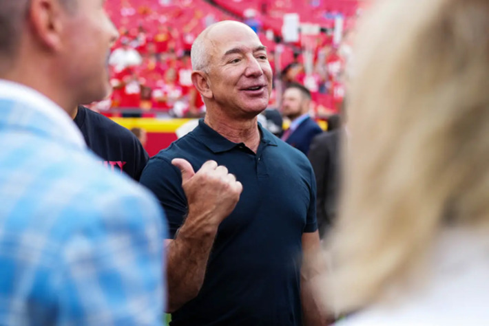 Jeff Bezos is in for a rude awakening if he disregards Liverpool&rsquo;s soul | Family Office & Billionaire Report - Empowering Family Dynasties | Scoop.it